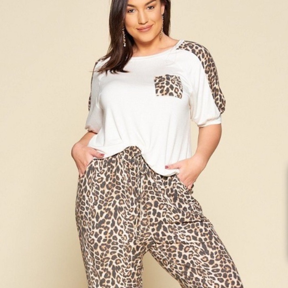 Plus size animal print pocket french terry top